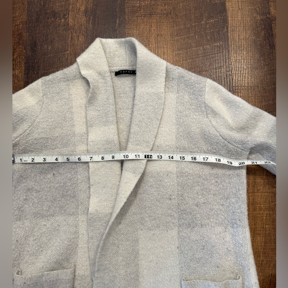 Cyrus women’s Cream and gray Cardigan Sweater - Picture 6 of 7